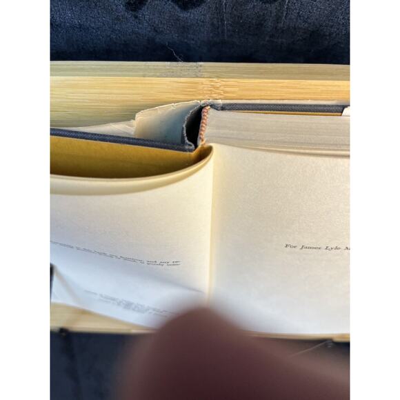 How Amelia Secured the Tie That Binds with a Very Loose Knot Lorna Novak 1966 HC - Picture 10 of 13